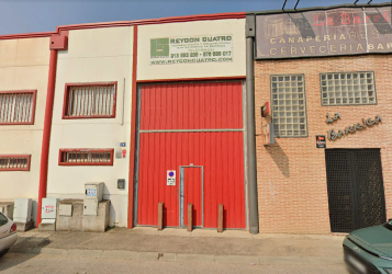 nave industrial en seseÑa