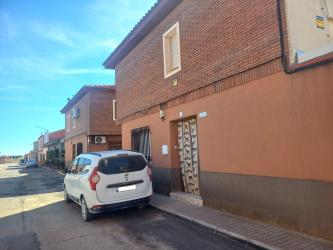 vivienda en puebla de almoradiel (la)