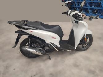 honda sh125ad en barcelona