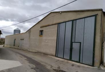 nave industrial en palacios del arzobispo