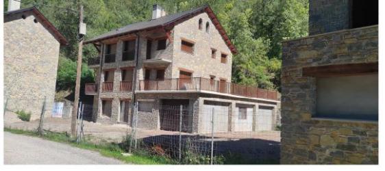 garaje en sarroca de bellera