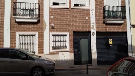 garaje en dos hermanas