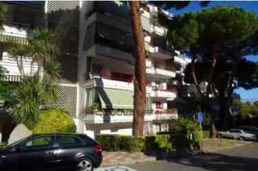 vivienda en castell - platja d'aro