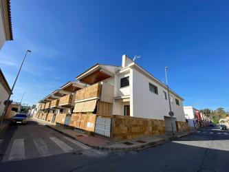 garaje en coria del rio