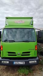 nissan atleon en santa cruz de tenerife