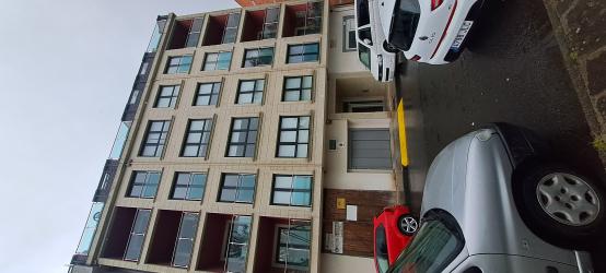 trastero en carballo