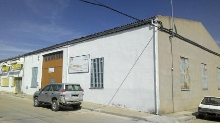 nave industrial en villares de la reina