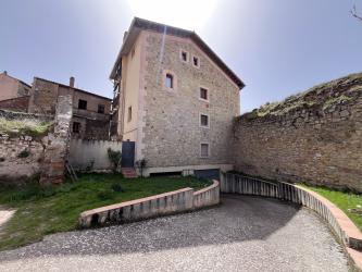 garaje en siguenza