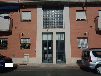 garaje en coria del rio