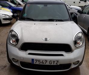mini cooper s countryman en barcelona