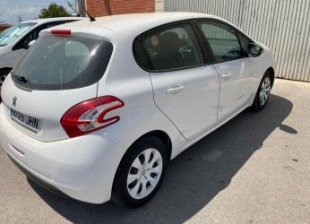 peugeot 208 5plike1.0puret68 en valencia