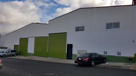nave industrial en castillo de locubin