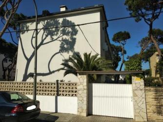 garaje en castelldefels